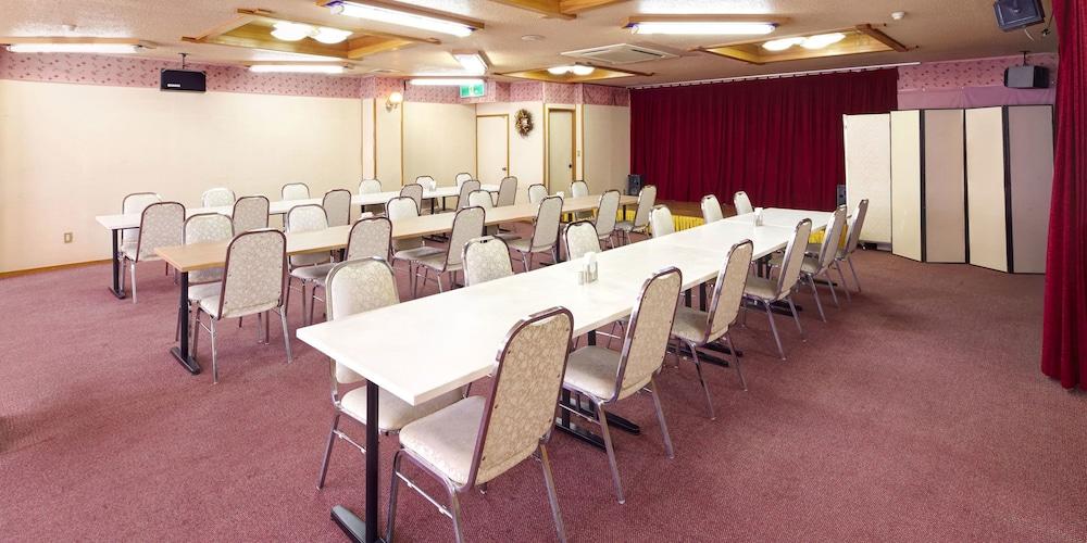 Okinawa Sun Plaza Hotel Naha Buitenkant foto