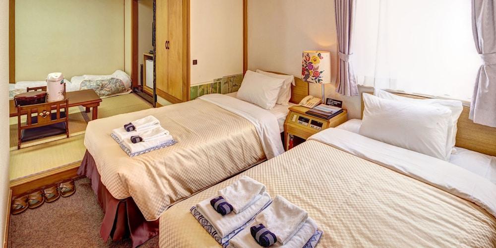 Okinawa Sun Plaza Hotel Naha Buitenkant foto