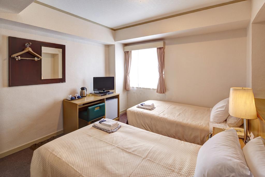 Okinawa Sun Plaza Hotel Naha Buitenkant foto