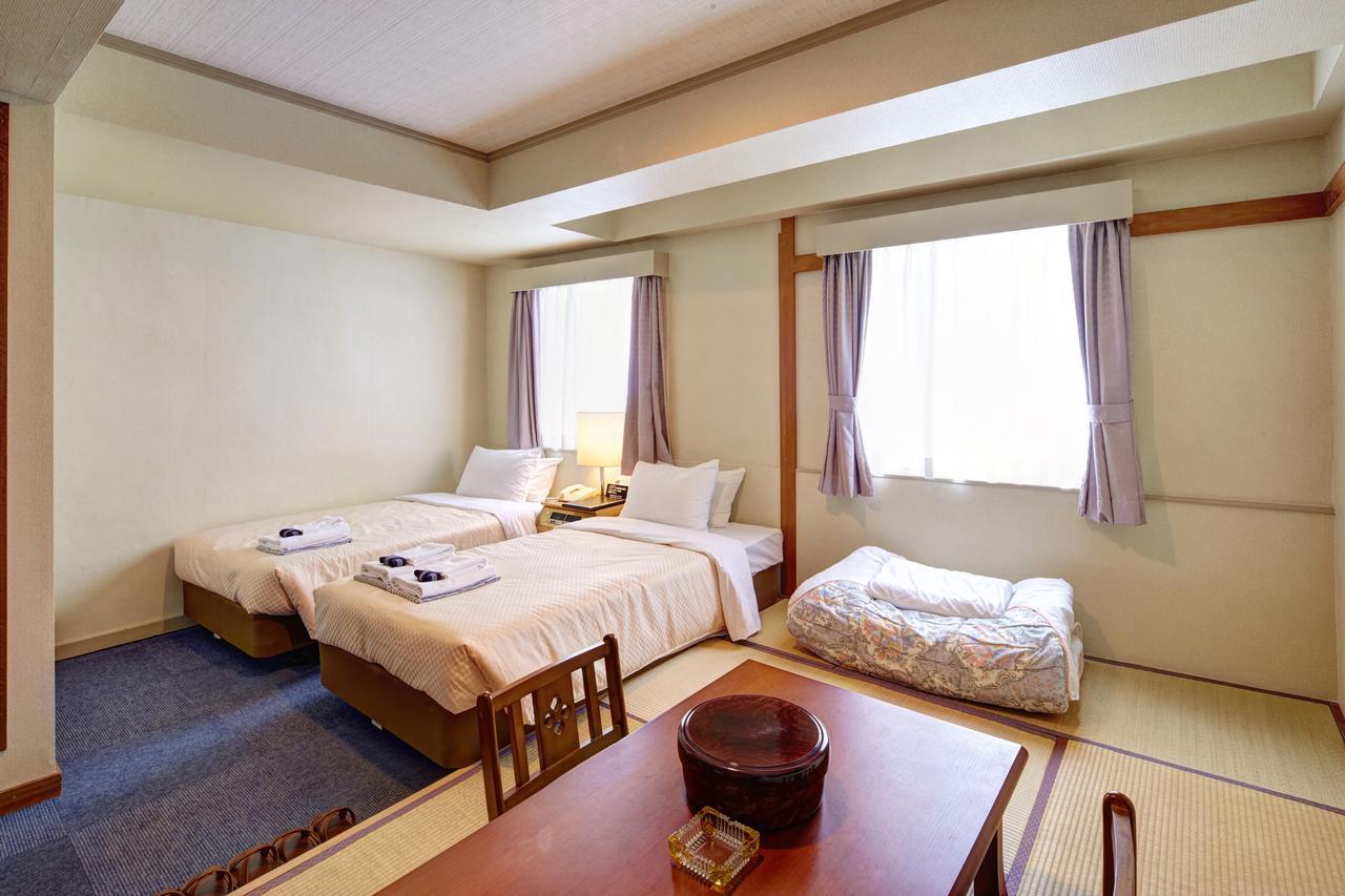 Okinawa Sun Plaza Hotel Naha Buitenkant foto